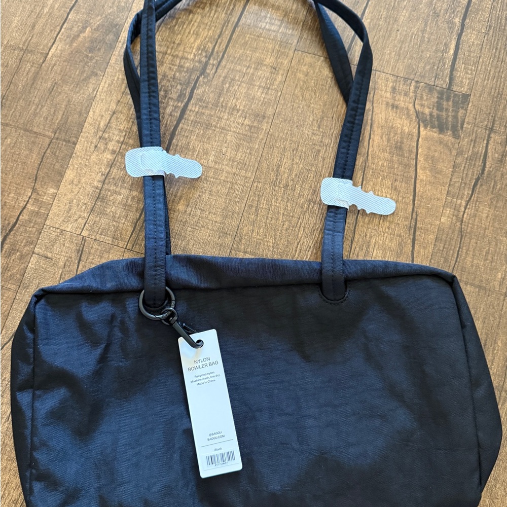Baggu bowler bag in black